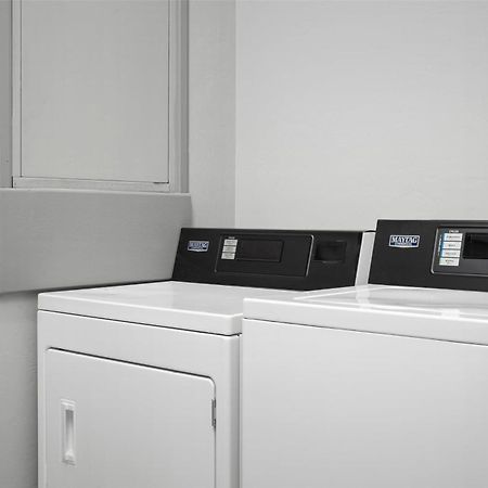 Spark By Hilton Tucson Airport Экстерьер фото